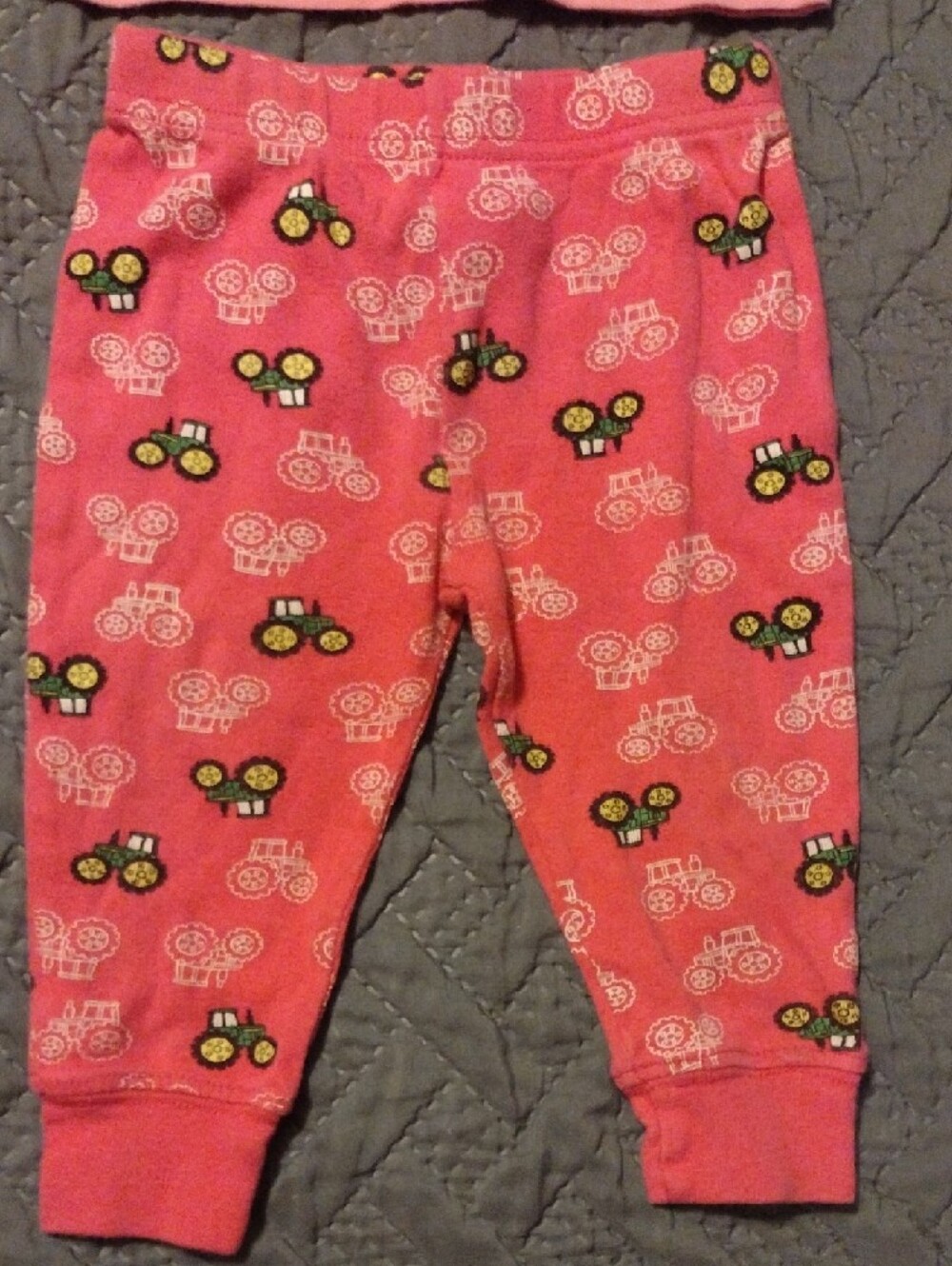 John Deere Pink Tractor 'Eat Sleep Farm' Kids Pajama Set - Picture 5 of 9